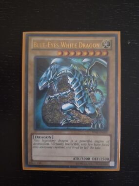 Yu-Gi-Oh! Blue-Eyes White Dragon Collectible Card - Blue